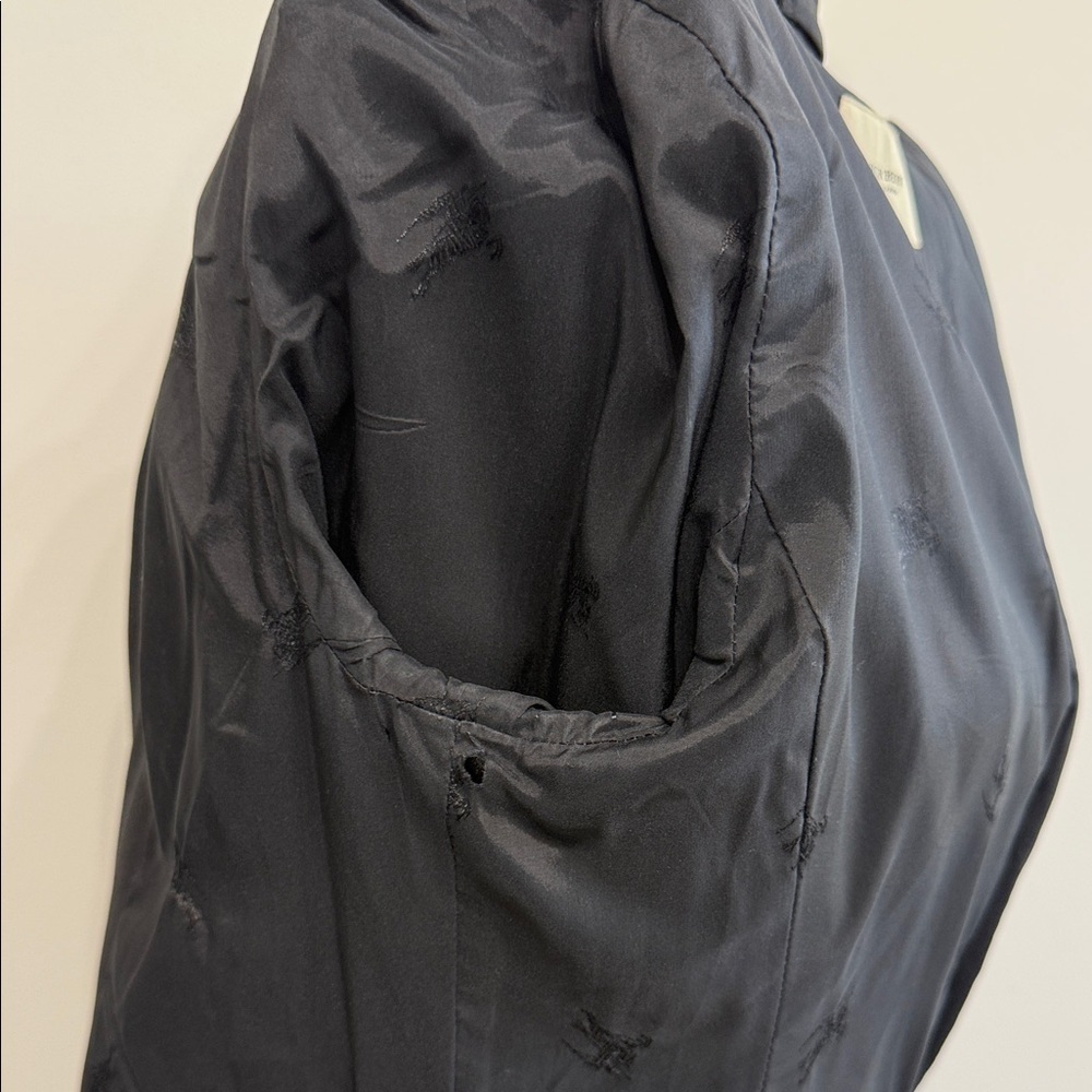 Burberry Size 6 Classic Black Women's Blazer - Picture 16 of 16